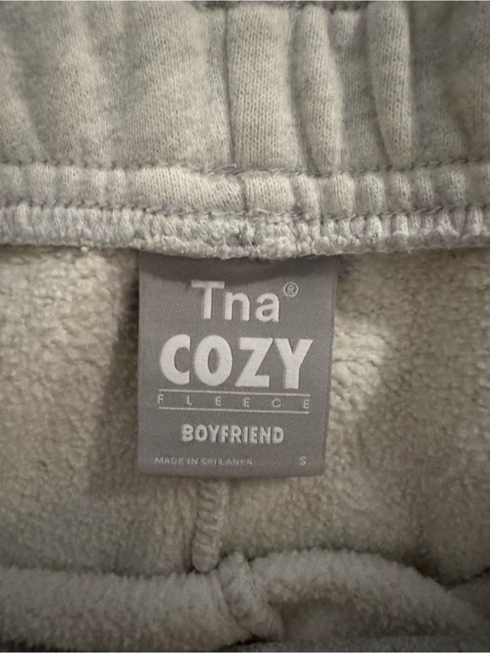 Aritzia TNA Cozy Fleece Boyfriend Jogger Sweatpants Gray Heather Size Small - Picture 3 of 10